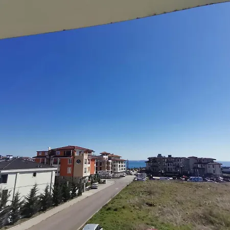 Clara Sea View *