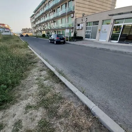 Clara Sea View アパート *